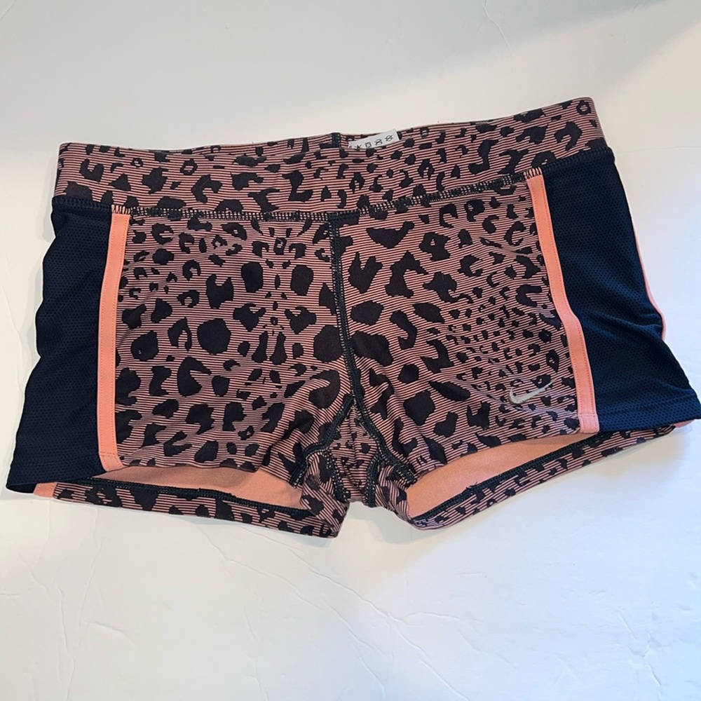 Nike Shorts Womens XS Leopard Animal Print Mini Activewear Athletic Performance